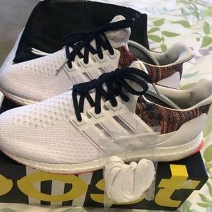 Adidas ultraboost Size 9.5 white multicolor RARE